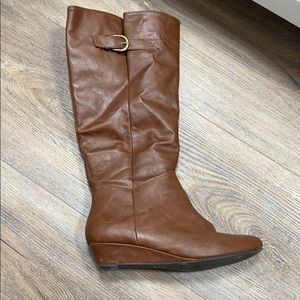 brown boot